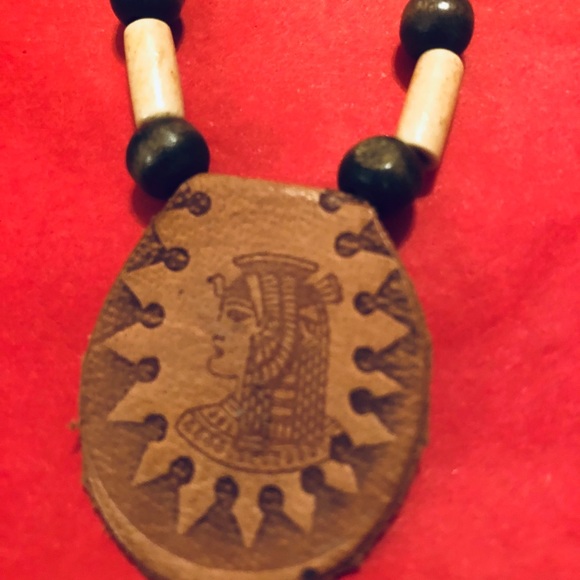 Necklace - Picture 2 of 6